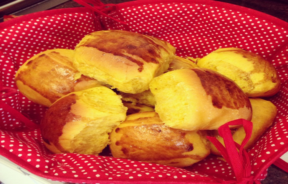Ir para  <ul>
	<li><strong>1/2</strong> <a href="http://mdemulher.abril.com.br/receitas/busca/?ingrediente=polvilho-doce">polvilho doce</a>;</li>
	<li><strong>1/2</strong> <a...